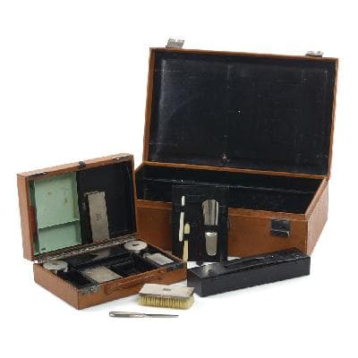 S.T. Dupont. Maletín para caballero con estuche de vanidad.