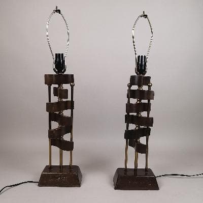 __CAMBIO DE FOTO__Par de lámparas de mesa en madera de caoba y latón