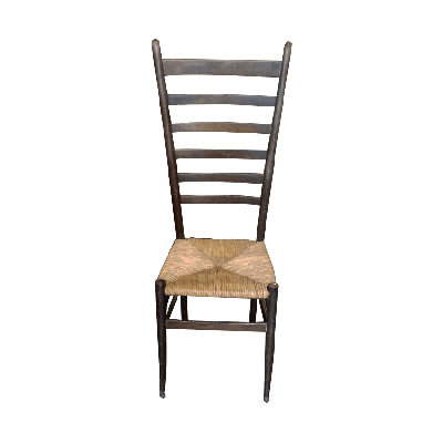 Otto Gerdau. Silla en madera de nogal con respaldo alto