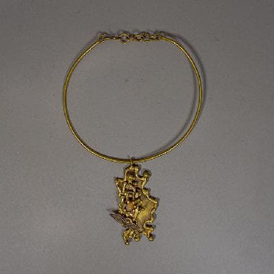 Pal Kepenyes. Gargantilla estilo Brutalista en bronce fundido. 