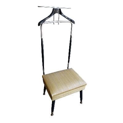 Perchero para caballero estilo Danés en madera laqueada negra y aluminio anodizado