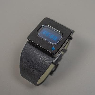 Roger Tallon para LIP. Reloj Diode Blue en acero negro con correa de piel