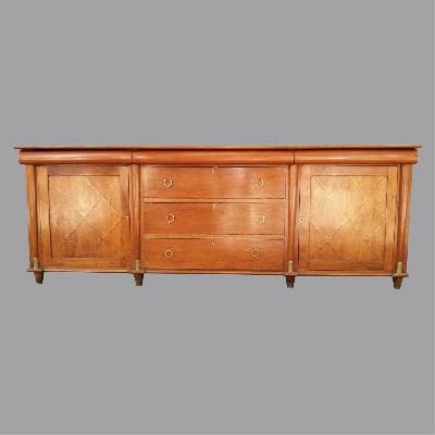 Credenza en madera de cedro rojo.