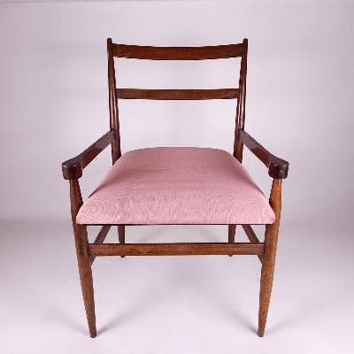Frank Kyle. Silla de comedor en madera de caoba con asiento de tapicería rosa