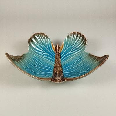 Claudia Schiffer para Bordallo Pinheiro. Frutero en forma de mariposa de la colección Cloudy Butterflies