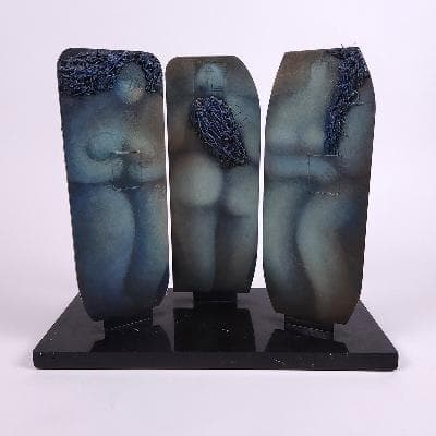 Noemí Ramírez. Sin título. Escultura de láminas de latón pintadas al óleo