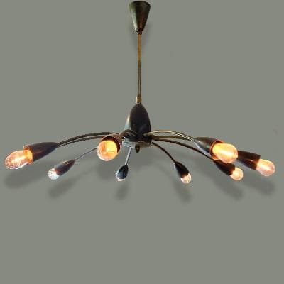 Lámpara de techo estilo italiano.