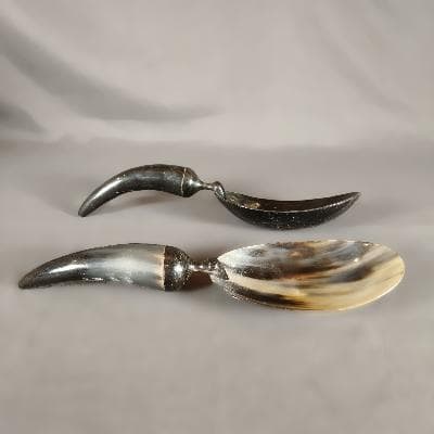 Par de cucharas cuerno de búfalo