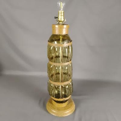 Odilón Ávalos Ramos. Lámpara de mesa en vidrio soplado color ámbar y cobre