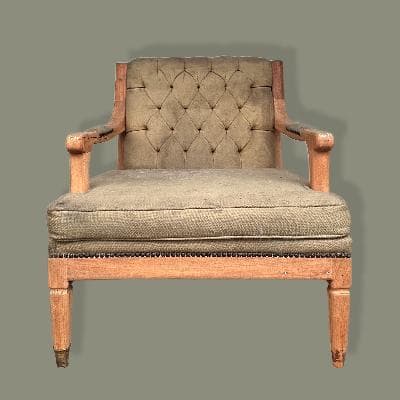 Par de sillones estilo Neoclásico en madera con tapicería para restaurar