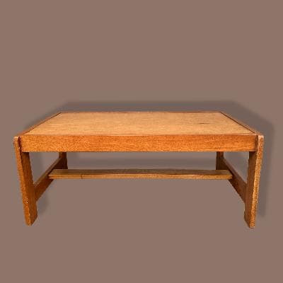 Mesa de centro en madera de cedro rojo