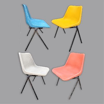 Robin Day para PM Steele. Juego de 20 sillas Polyprop con soportes de acero negro