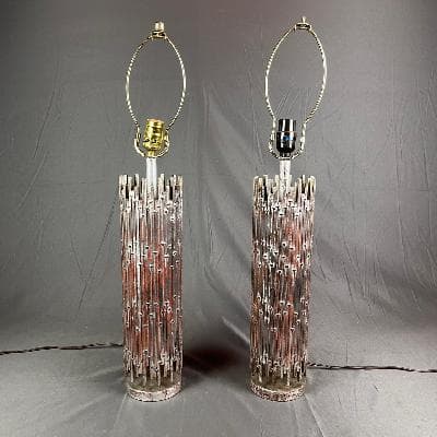 Par de lámparas de mesa estilo Brutalista en acero plateado