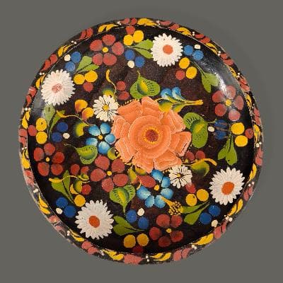 Batea en madera laqueada pintada a mano