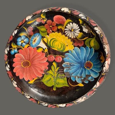 Batea de madera laqueada pintada a mano