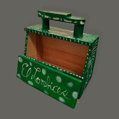 David Serrano. El lombrices. Caja de zapatos verde