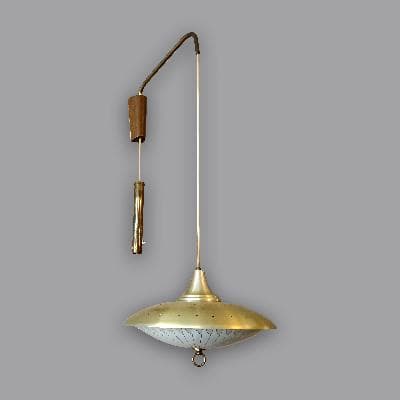 Arbotante en latón esmaltado y madera